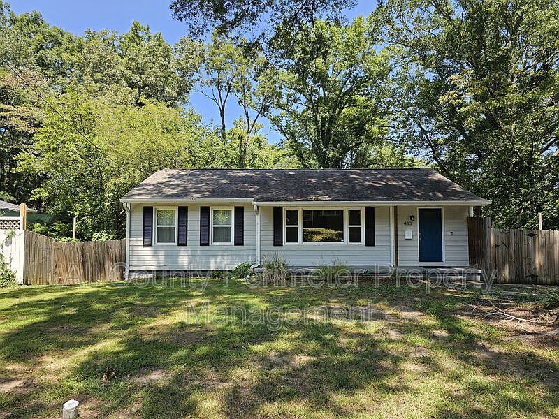1st image of 483 Hyde Dr NE