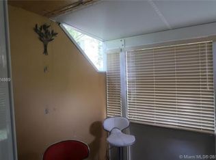 110 Fontainebleau Blvd APT 102, Miami, FL 33172