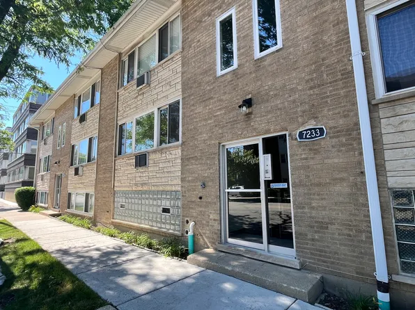 7231 Randolph St #2D, Forest Park, IL 60130