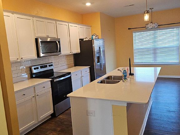 3rd image of 2327 Evarts Hill Dr