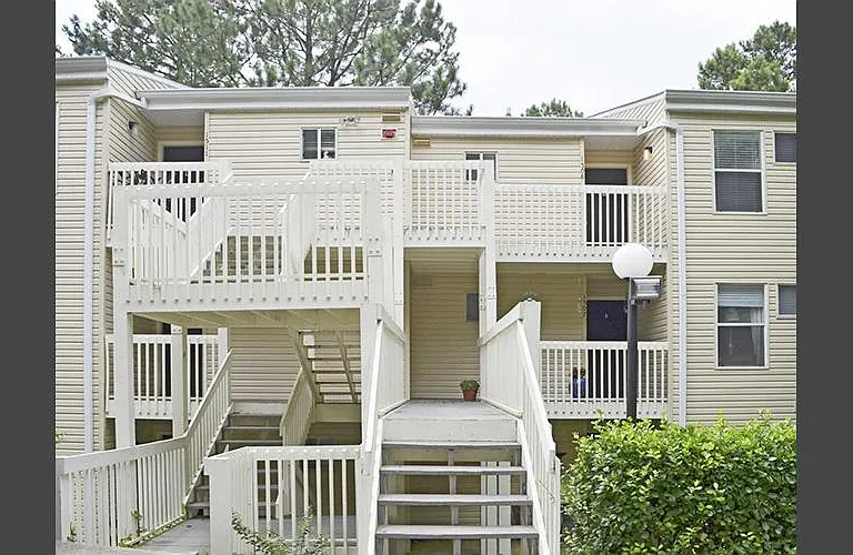 Northshore Woods Apartments — Photo 3