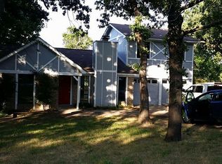 704 Timberoaks Dr, Azle, TX 76020