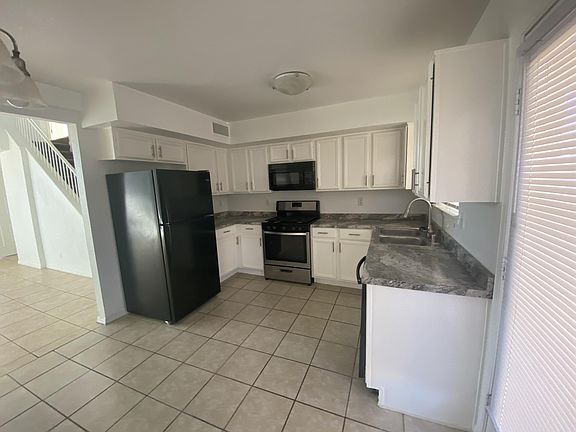 4th image of 5733 Laurel Clark Ln