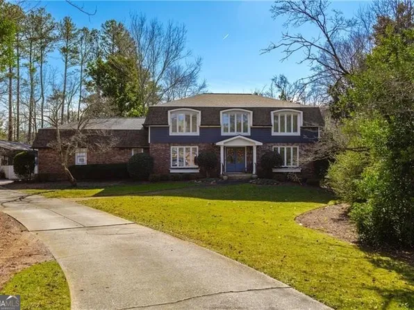 555 Hembree Rd, Roswell, GA 30076