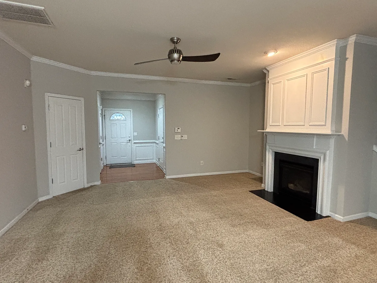 403 Perrault Dr — Photo 3
