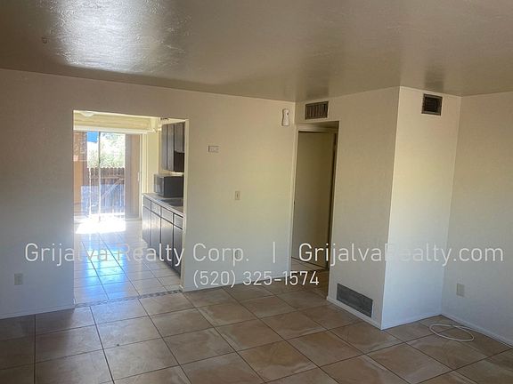 4th image of 2614 N Winstel Blvd #2614