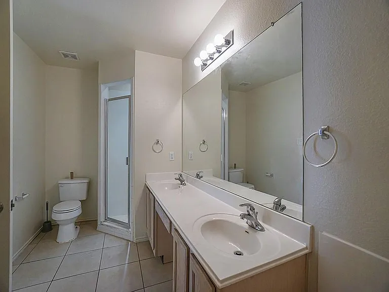 121 Shenandoah Trl — Photo 17