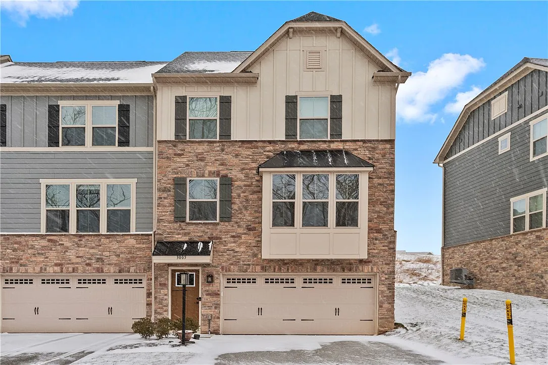 3005 Lampl Ln photo 1