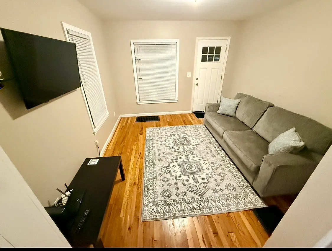 215 Floral Ave — Photo 1