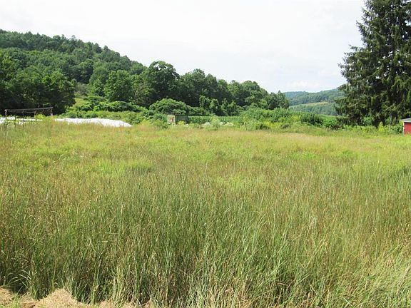 4th image of 506 County Highway 2