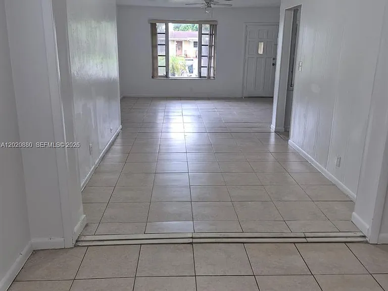 2781 SW 4th St — Photo 3