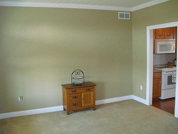 5th image of 283 Bettis Ln