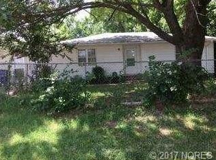 313 N East St, Konawa, OK 74849