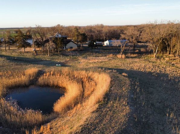 661 N 240th Rd, Solomon, KS 67480