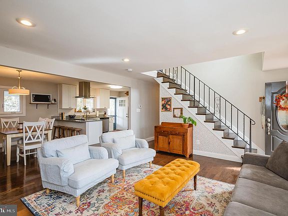 5th image of 9017 Wood Park Ct