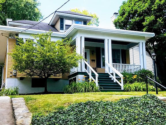 2nd image of 2839 Victoria Ave