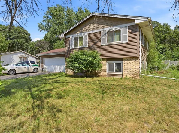 6515 Fridley St NE, Fridley, MN 55432