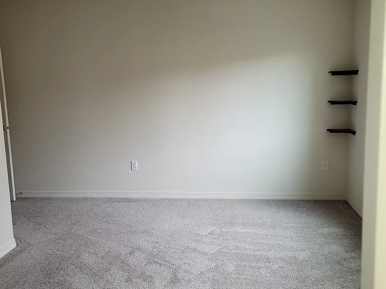 5700 NE 82nd Ave #B-6 — Photo 14