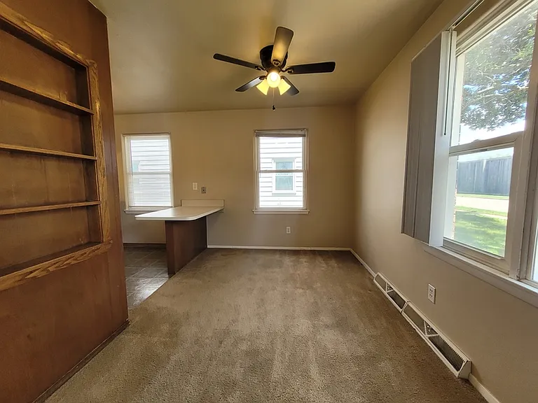1095 Gillingham Rd #B — Photo 4