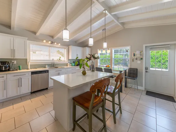 25052 Palm Ln, Summerland Key, FL 33042