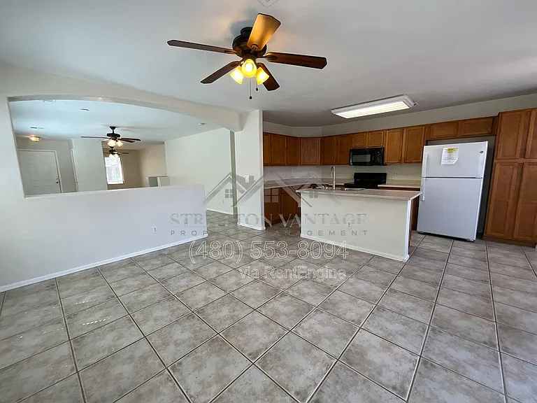 16612 W Cottonwood St — Photo 11