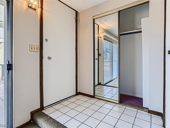 5th image of 578 Willow Green Dr #0