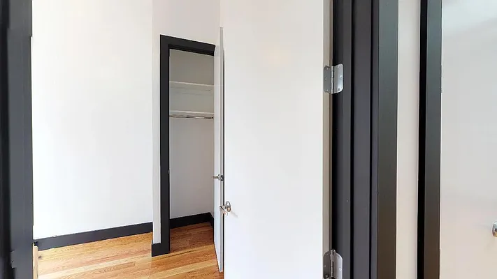 Rented by Nooklyn NYC LLC | media 7