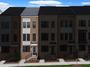 2676 River Birch Rd, Herndon, VA 20171