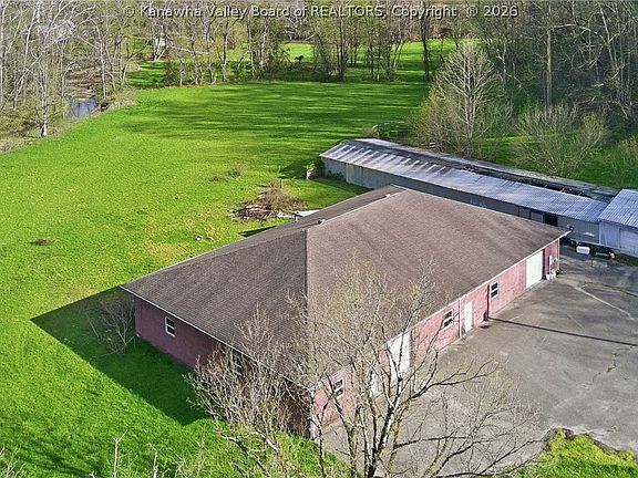4th image of 589 Adkins Branch Rd