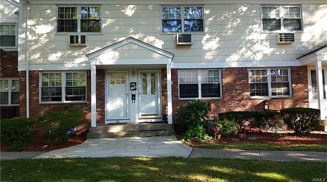 1st image of 174 Parkside Dr #174