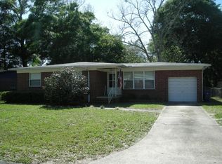 2228 Ligustrum Rd, Jacksonville, FL 32211