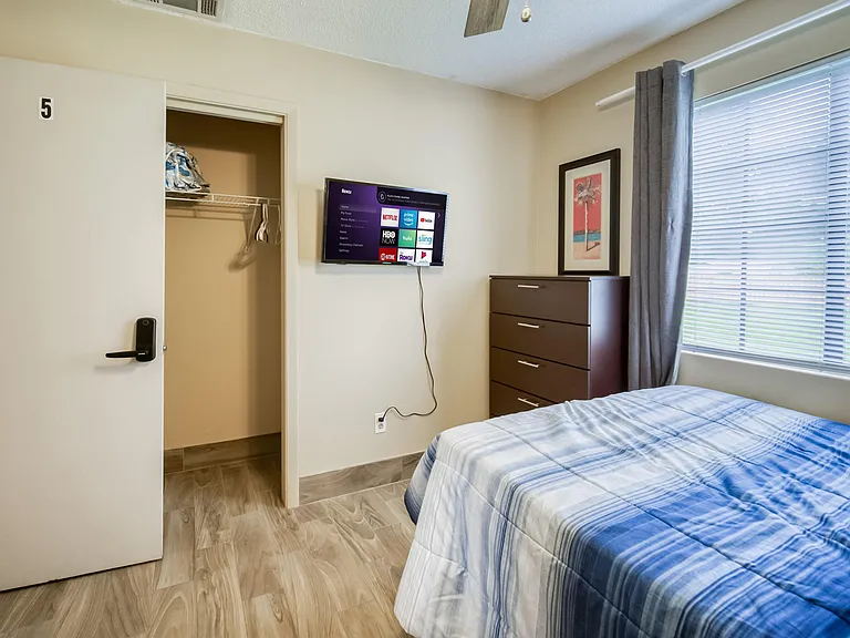 Spacious Room with Closet and Smart TV!