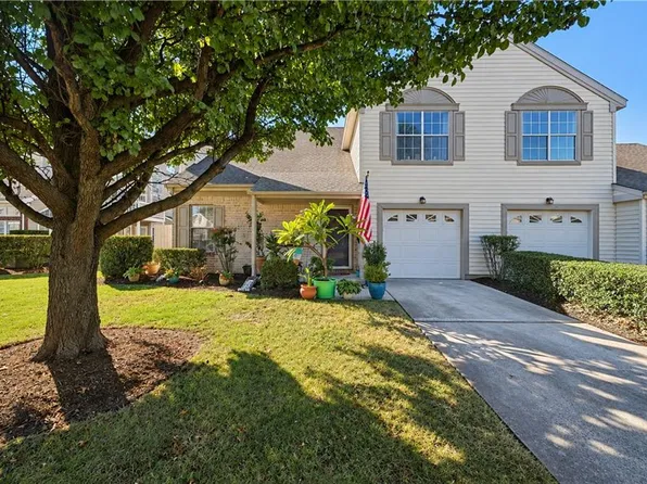 5101 Heathglen Cir, Virginia Beach, VA 23456