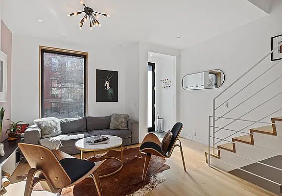 2nd image of 319 Carroll St