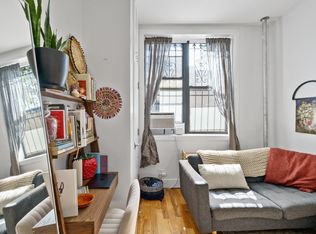 566 Vanderbilt Ave APT 2F, Brooklyn, NY 11238