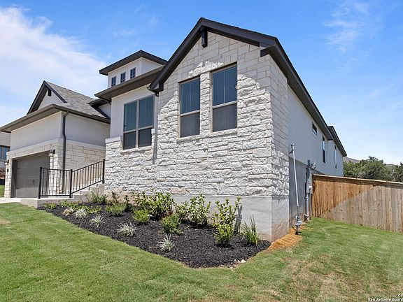 4th image of 28408 Clovercrest