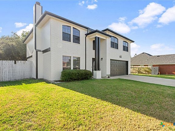 3rd image of 323 Barber Dr