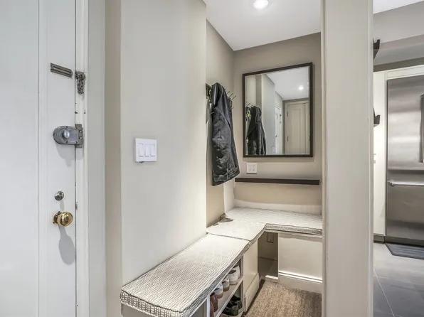 310 West 55th Street image 3 of 23