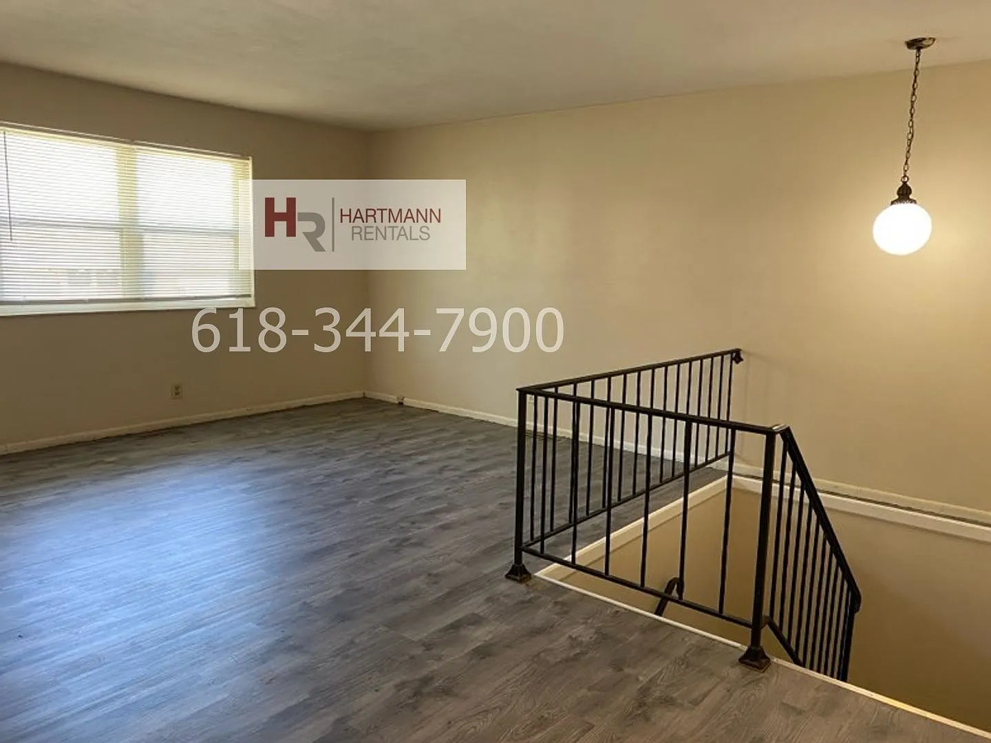 1103 Arrowhead — Photo 3