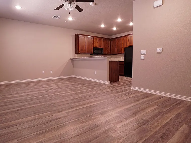 Trophy Ridge Apartments — Photo 8