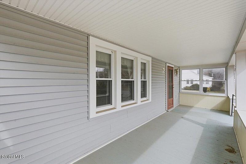 3rd image of 21 Orchard Terrace