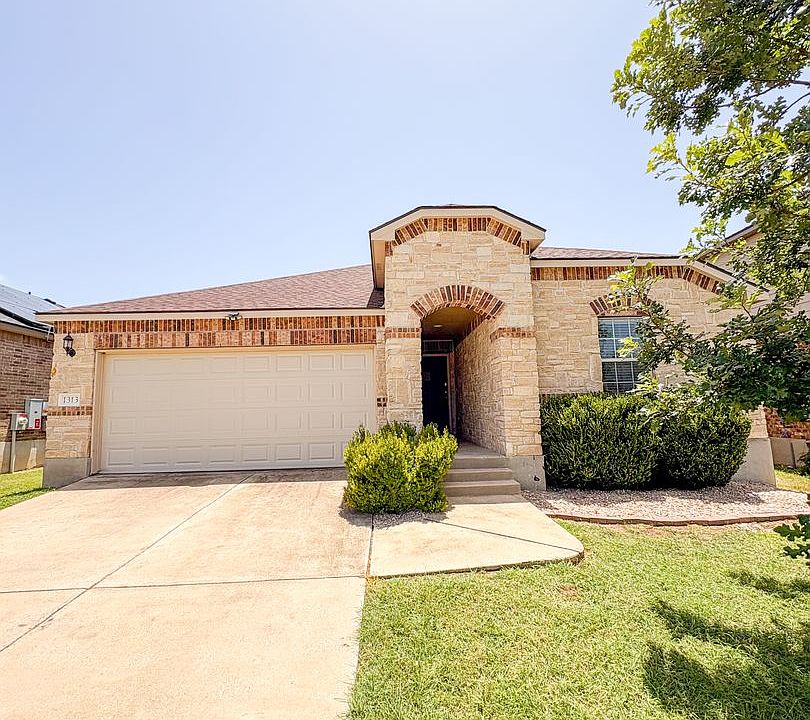1st image of 1313 Daffodil Dr