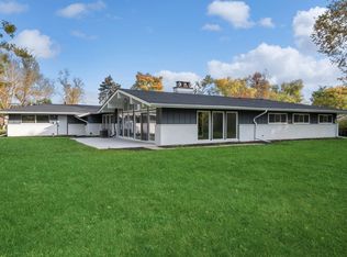 3131 Willow Rd, Northbrook, IL 60062