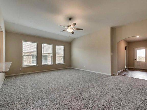 5th image of 1894 Sandalwood Way