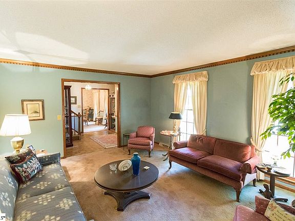 5th image of 115 Briarwood Dr