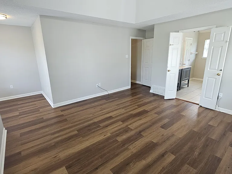 7111 Creekside Dr — Photo 15