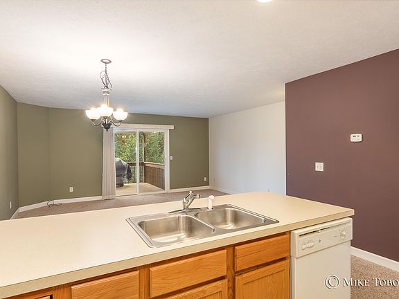 2nd image of 8475 E Center Park Dr SW #8