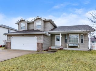 1709 Wind Song Dr, Joliet, IL 60435