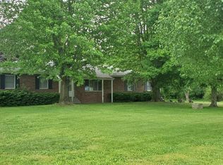 4092 White Walnut Rd, Pinckneyville, IL 62274