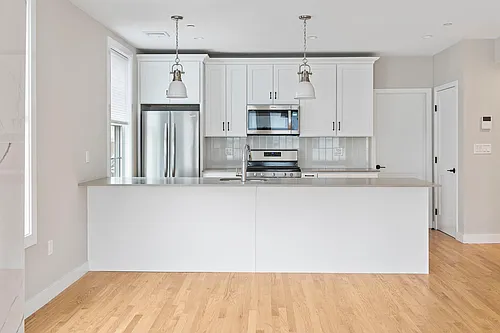 180 Norfolk Ave #1 Photo 1 180 Norfolk Ave #1 Photo 1